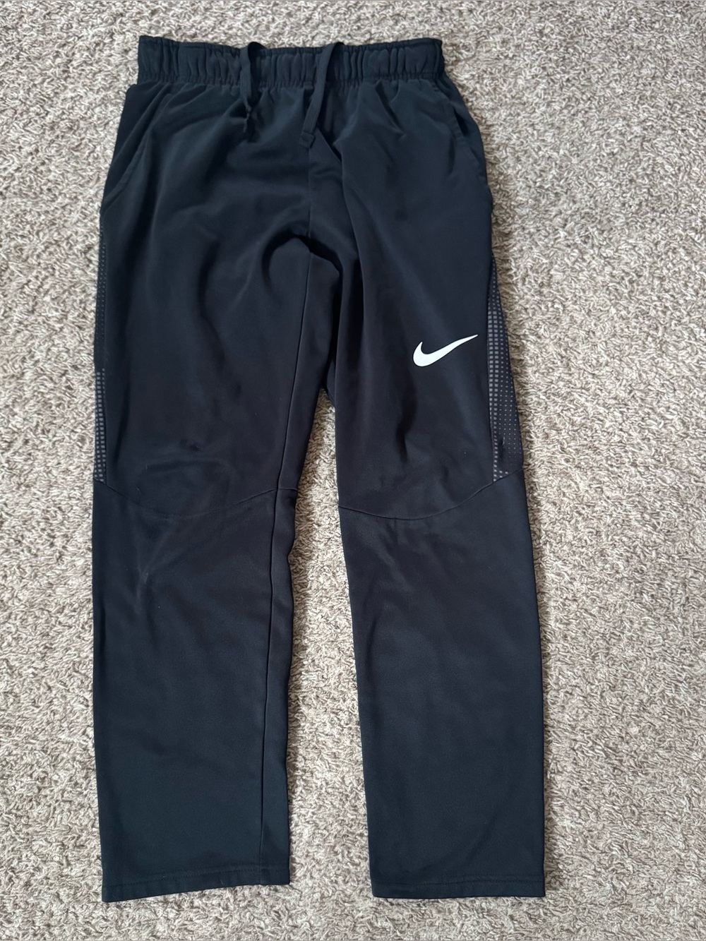 Nike Dri-FIT Boys Athletic Pants Size Large Black Swoosh Training Track